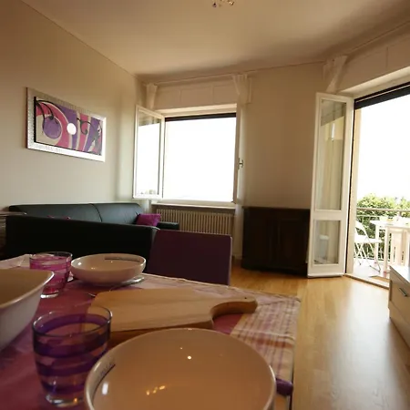 Apartment Del Rampolino Glicine *